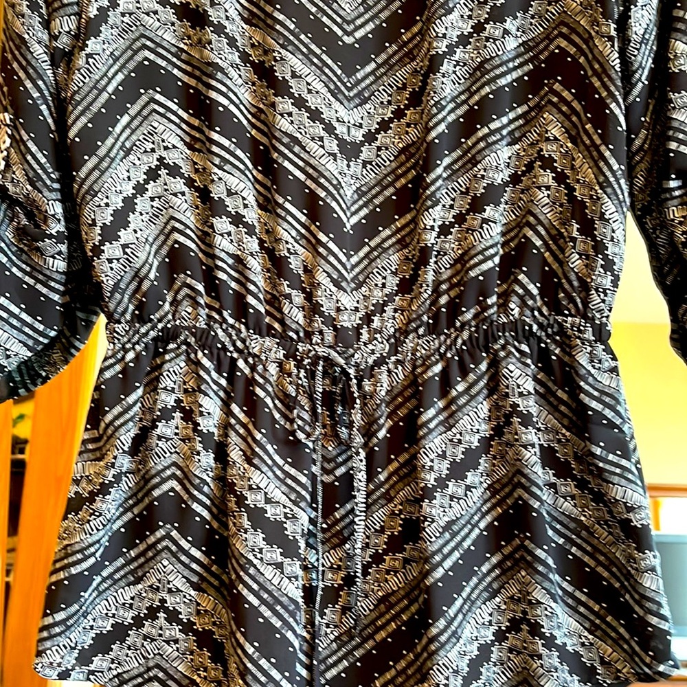 NWOT MAURICES LIGHT WEIGHT WRINKLE FREE FABRIC 3/4 SLEEVE SUMMER TOP SMALL - Picture 3 of 9
